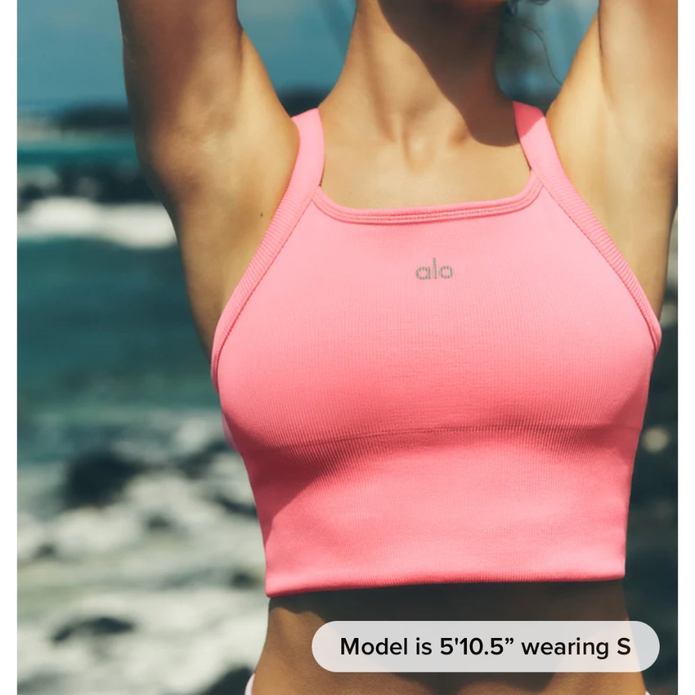 NWT Alo Neon Bubblegum Seamless Ribbed Favorite Bra Tank Size S